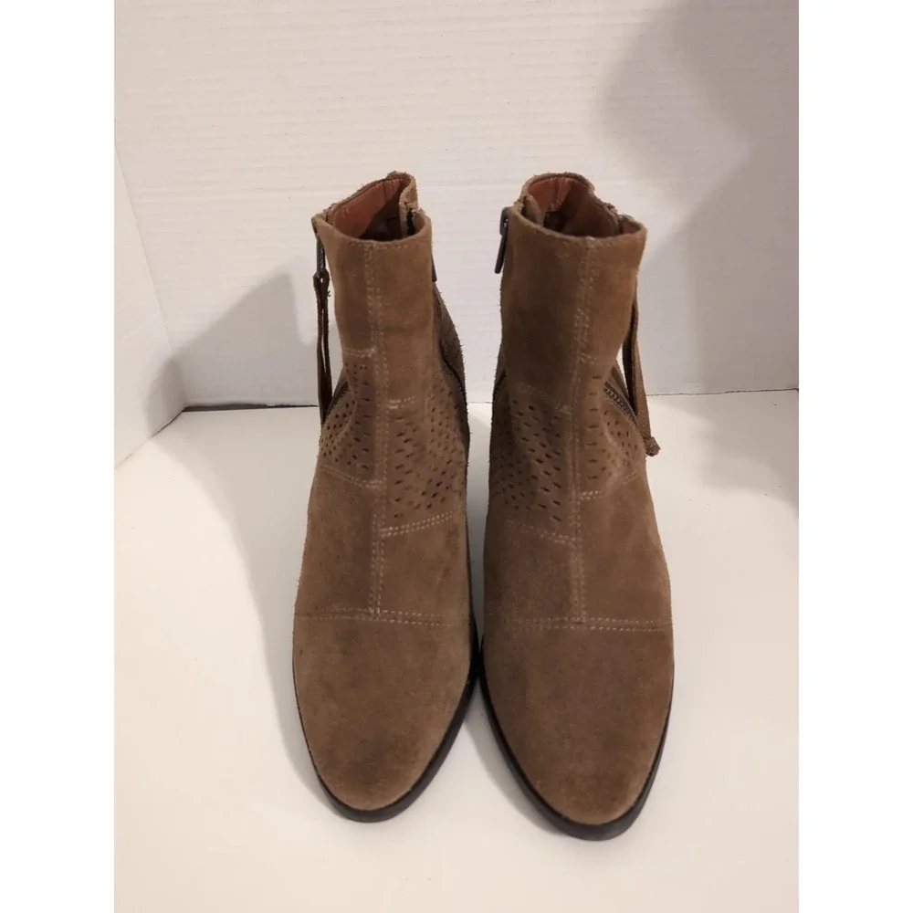 Lucky Brand Ramses Women's Brown Suede Ankle Boots Perforated Upper Dual Zippers